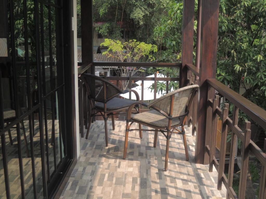 Aiims Tales Canal Boutique House Bangkok Exterior photo
